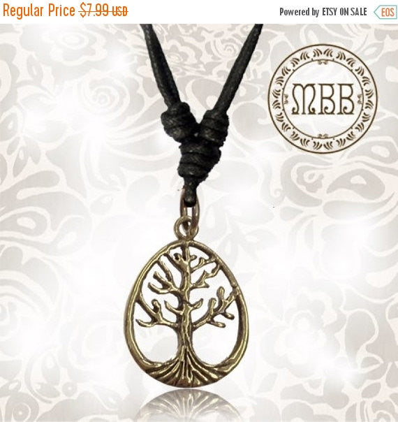 Dropship Tree Of Life Wire Wrapped Crescent Moon Pendant Necklace; Crystal  Stone Necklaces to Sell Online at a Lower Price | Doba