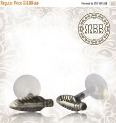 Single Tragus 16g (1.2mm) Sterling Silver Labret Antiqued Feather Tribal Ear Nose Stud Earring.